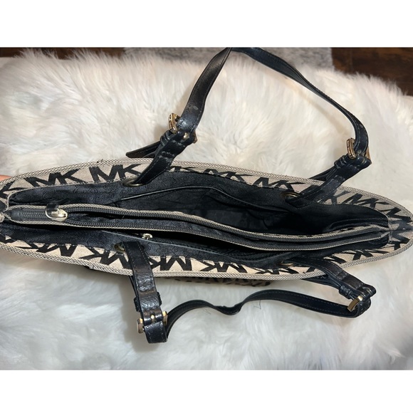 Michael Kors Beige/Black Tote Bag - Picture 7 of 7